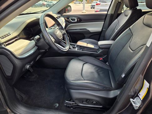 Used 2022 Jeep Compass Limited w/ Elite Group image 22