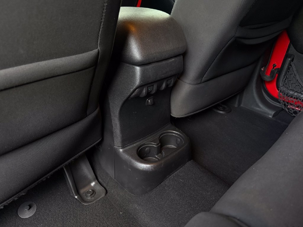 Used 2018 Jeep Wrangler Unlimited Sport S AWD/4WD image 33