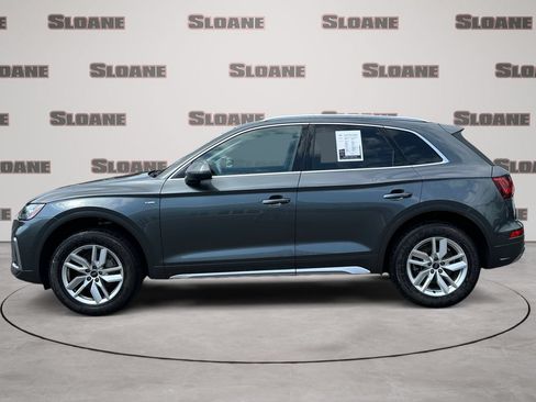 Certified 2023 Audi Q5 2.0T Premium w/ Convenience Package AWD/4WD image 2