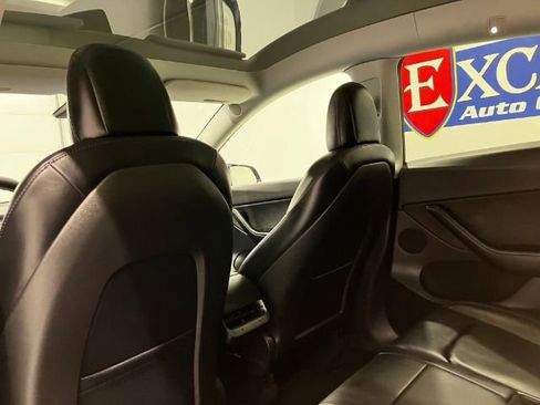 Used 2021 Tesla Model Y Long Range image 29