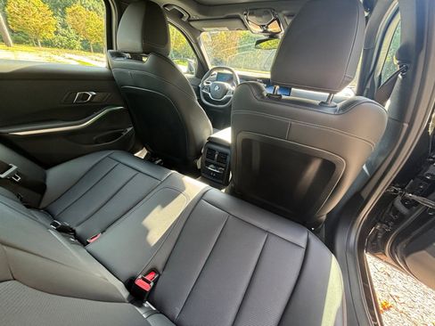 Used 2025 BMW 330i xDrive Sedan image 19