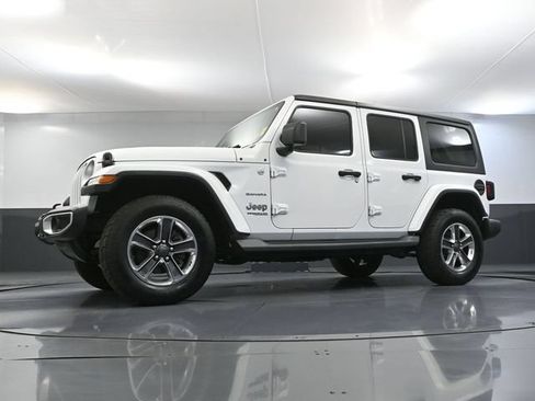Used 2019 Jeep Wrangler Unlimited Sahara AWD/4WD image 51