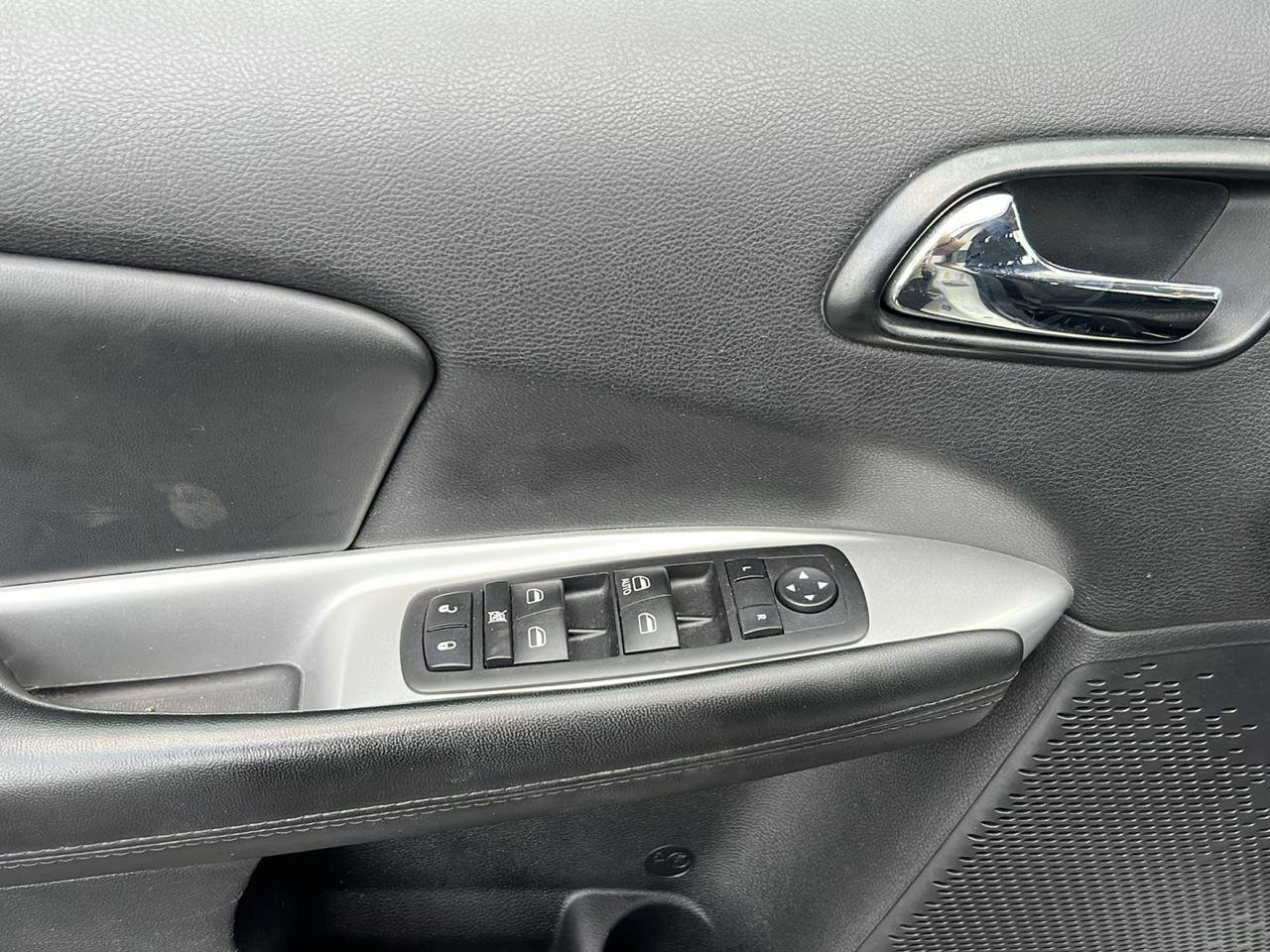 Used 2015 Dodge Journey FWD image 15