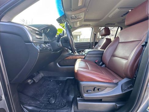 Used 2019 Chevrolet Tahoe Premier w/ Premier Plus Edition image 14