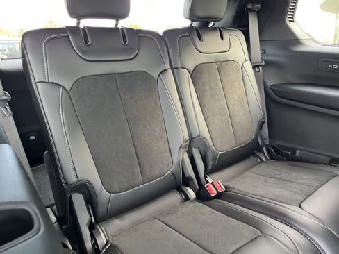 New 2025 Jeep Grand Cherokee L Altitude image 42