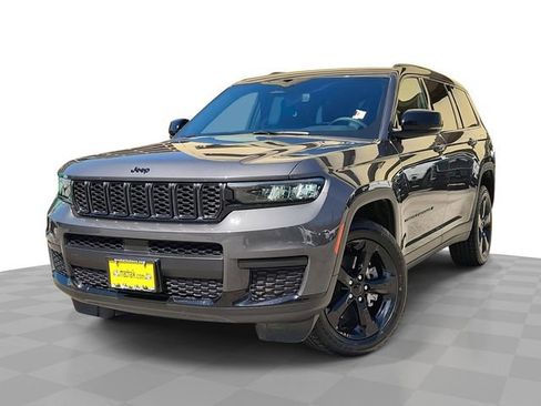 Used 2024 Jeep Grand Cherokee L Laredo image 1
