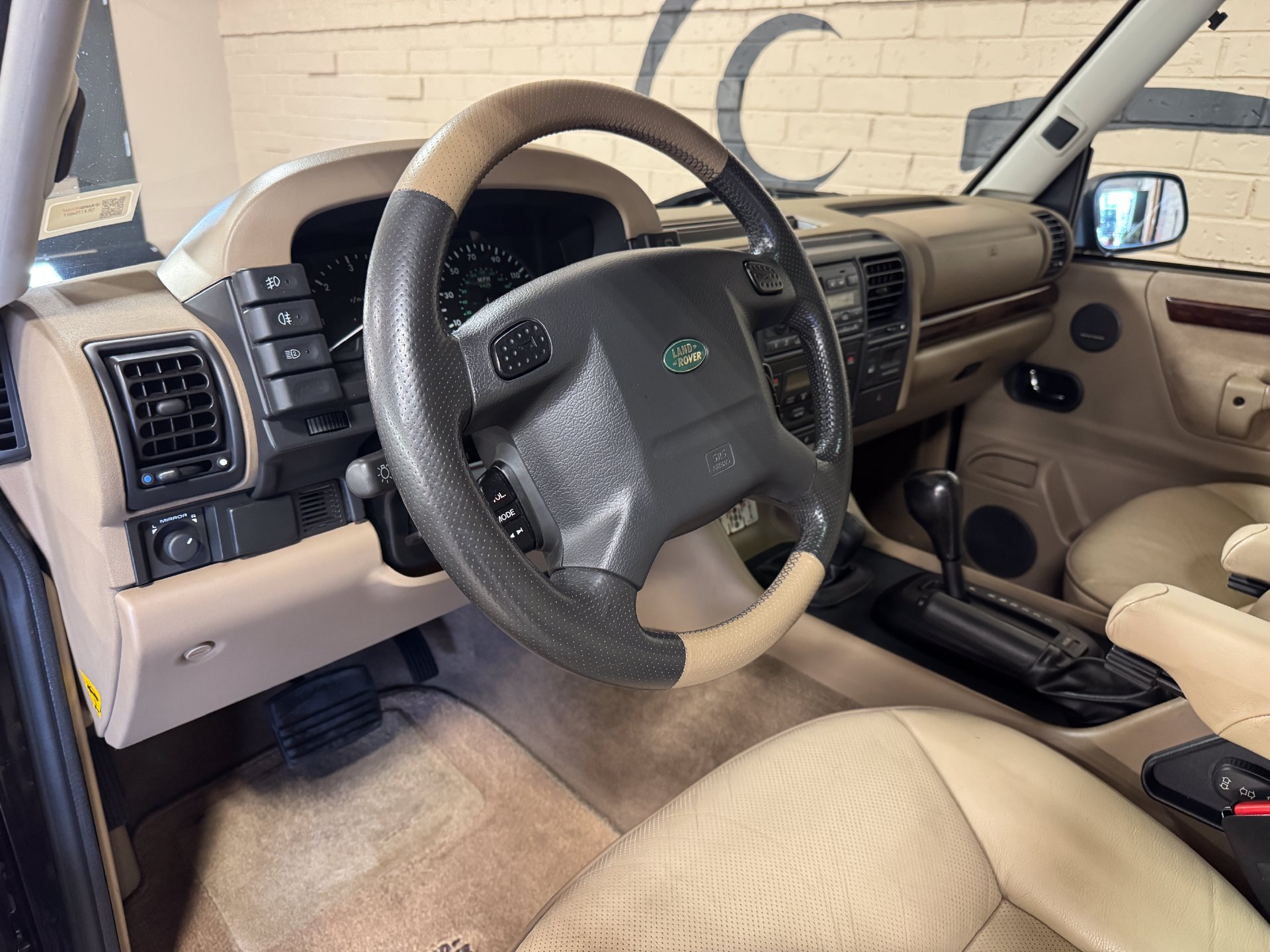Used 2000 Land Rover Discovery AWD/4WD image 52