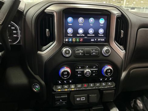 Used 2019 GMC Sierra 1500 Denali w/ Denali Ultimate Package AWD/4WD image 28