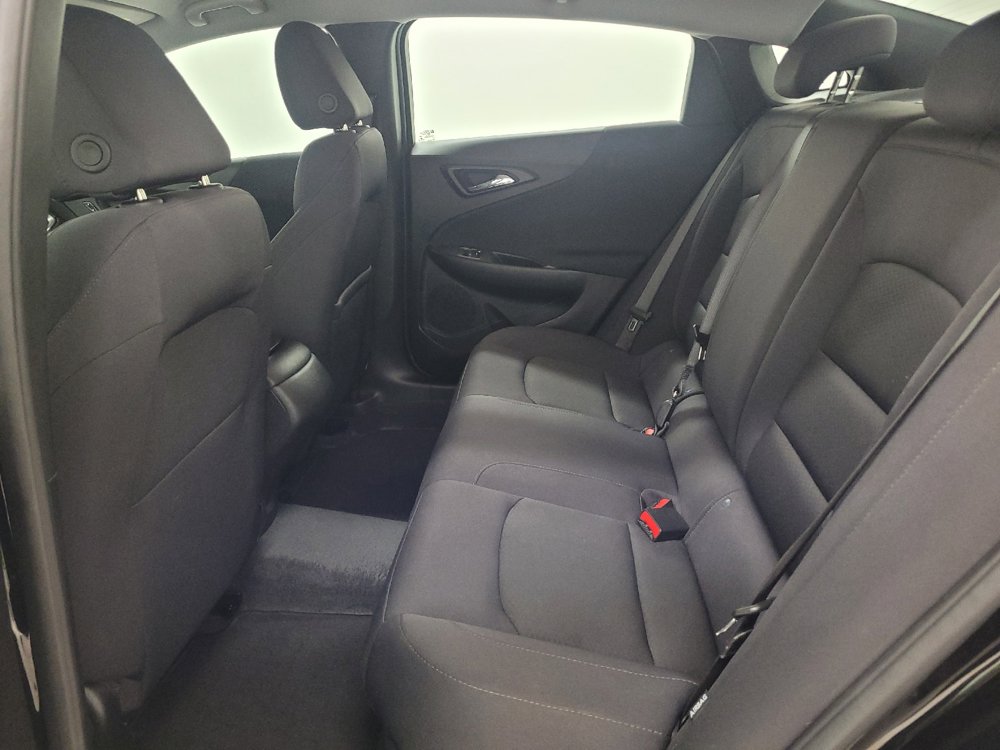 Used 2025 Chevrolet Malibu LS FWD image 18