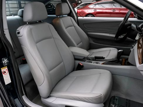 Used 2008 BMW 135i Coupe RWD image 27