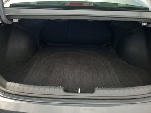 Used 2025 Hyundai Elantra SEL FWD image 25