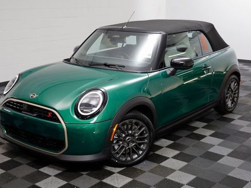 New 2026 MINI Cooper S image 2