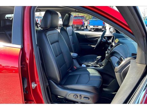 Used 2024 Chevrolet Equinox Premier image 8