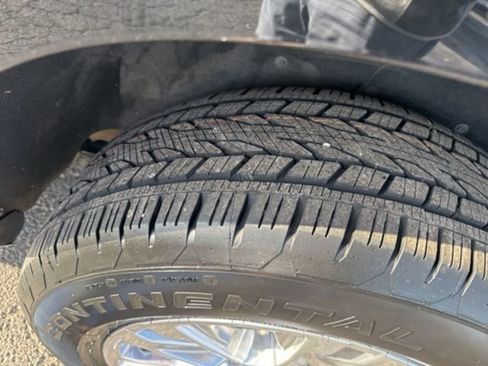 Used 2022 GMC Yukon XL Denali image 23