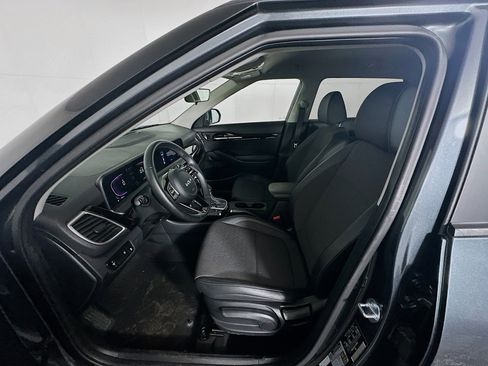 Used 2025 Kia Seltos S image 13