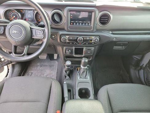 Used 2022 Jeep Gladiator Sport AWD/4WD image 19
