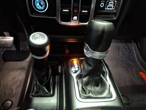 Used 2022 Jeep Gladiator Sport AWD/4WD image 27