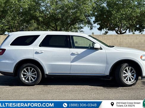 Used 2017 Dodge Durango SXT w/ 3rd Row Seating Group RWD image 2