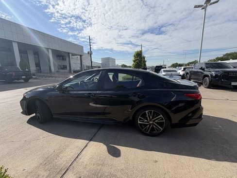 Used 2025 Toyota Camry XSE image 8