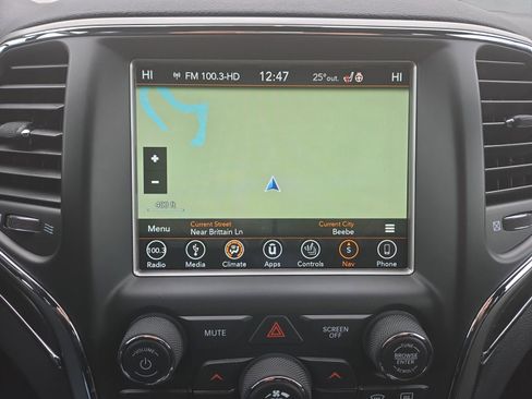 Used 2018 Jeep Grand Cherokee Limited image 18