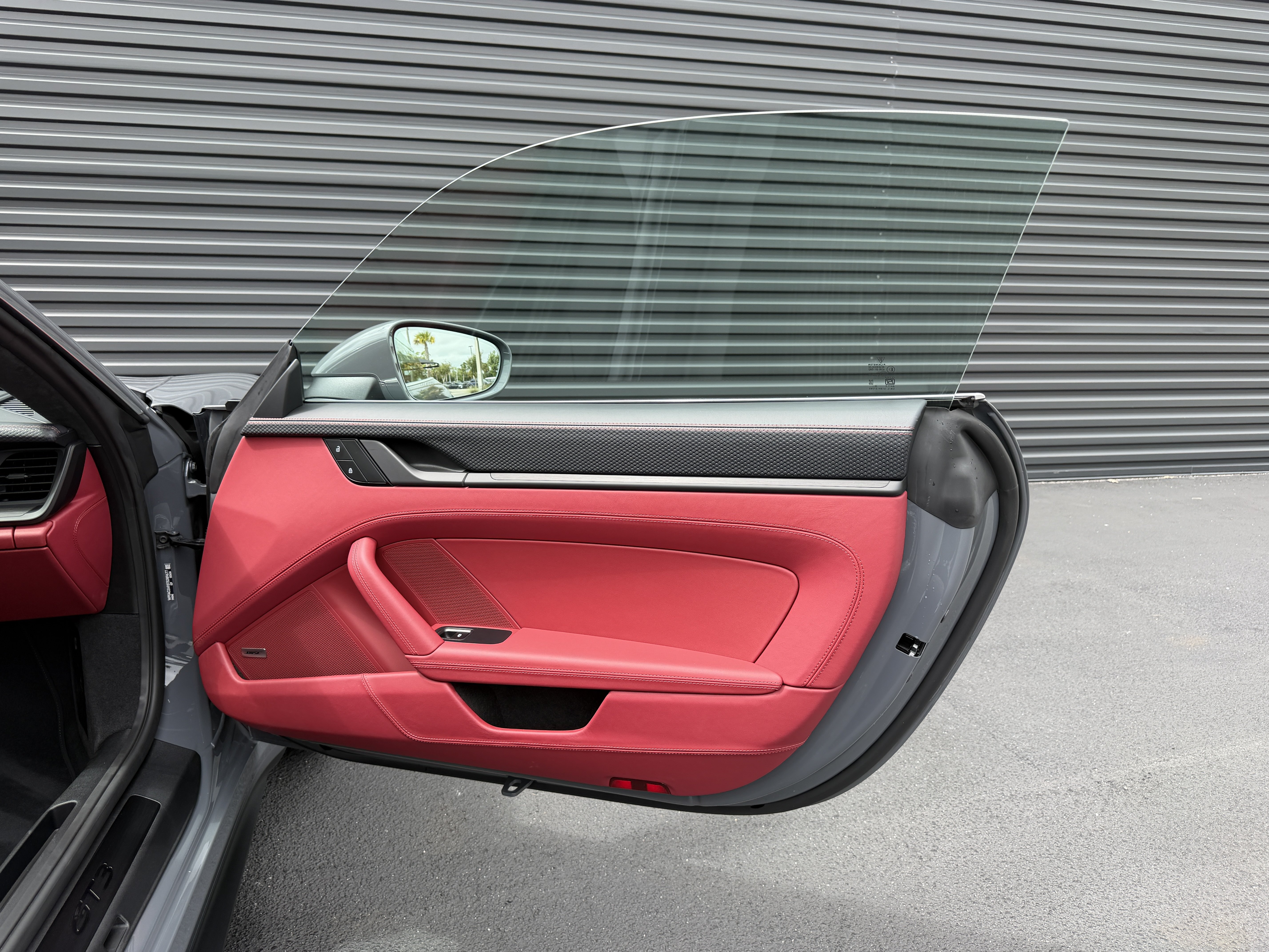 Used 2026 Porsche 911 GT3 RWD image 19