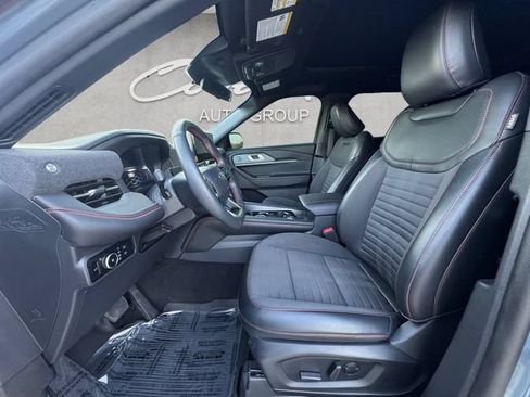 Used 2025 Ford Explorer ST-Line AWD/4WD image 19
