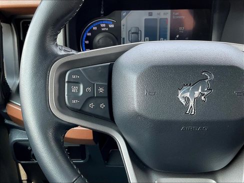 Used 2024 Ford Bronco Outer Banks AWD/4WD image 11
