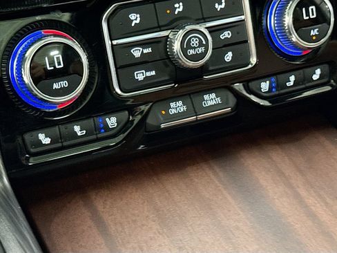 Used 2023 GMC Yukon Denali Ultimate AWD/4WD image 23