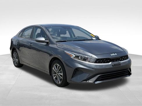 Used 2023 Kia Forte LXS FWD image 24