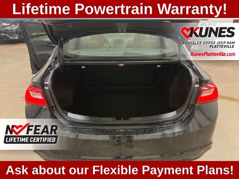 Used 2024 Chevrolet Malibu LT image 28