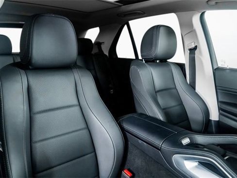 Used 2024 Mercedes-Benz GLE 450 4MATIC w/ Winter Package image 27