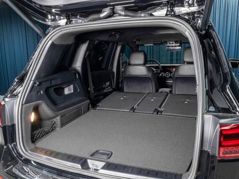 Certified 2025 Mercedes-Benz GLB 250 image 9