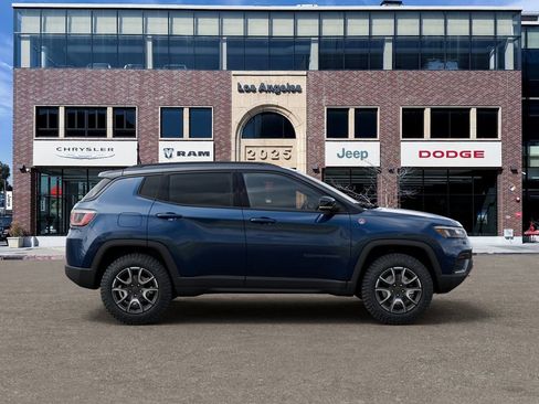 New 2026 Jeep Compass Trailhawk AWD/4WD image 21