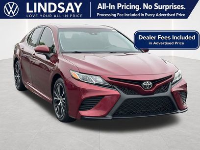 Used 2018 Toyota Camry SE w/ Moonroof Package