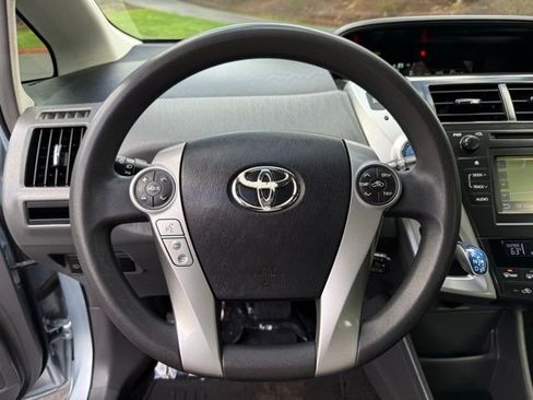 Used 2012 Toyota Prius V Five image 14