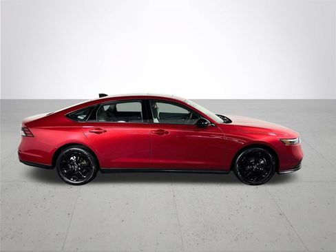 Used 2025 Honda Accord SE image 5
