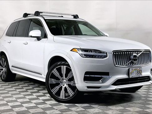 Used 2022 Volvo XC90 T8 Inscription image 12