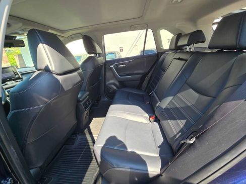 Used 2019 Toyota RAV4 Limited w/ Advanced Technology Package AWD/4WD image 16