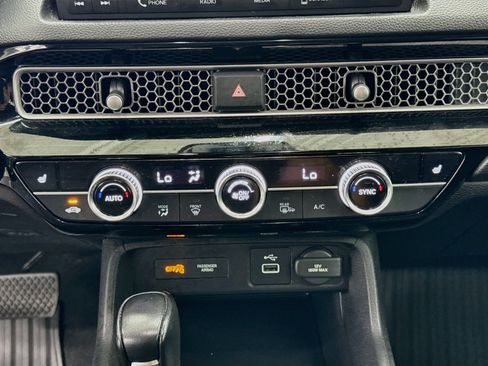 Used 2022 Honda Civic EX image 23