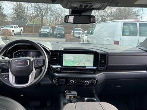 Used 2024 GMC Sierra 1500 SLT w/ SLT Premium Plus Package image 9