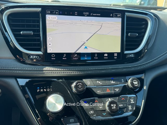 New 2027 Chrysler Pacifica Select w/ Family Tech Group FWD image 16