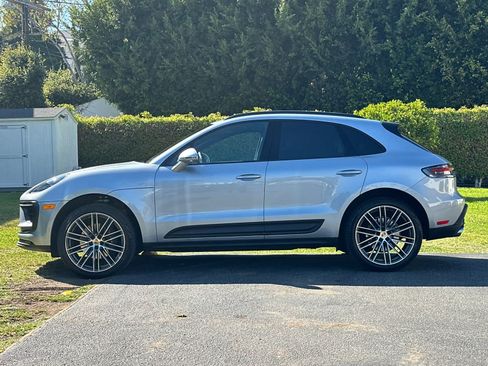 Used 2026 Porsche Macan AWD/4WD image 2