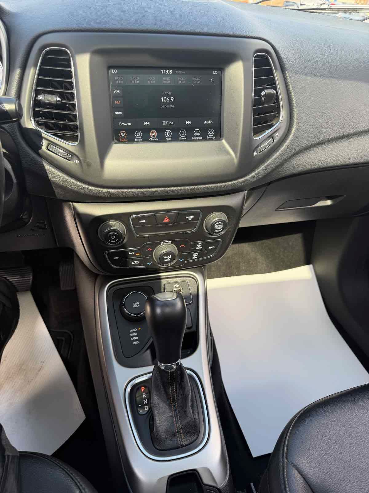 Used 2019 Jeep Compass Latitude AWD/4WD image 23