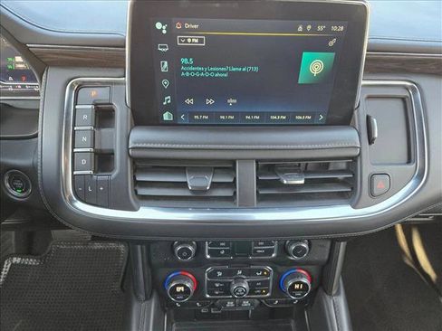 Used 2023 Chevrolet Suburban LT image 13