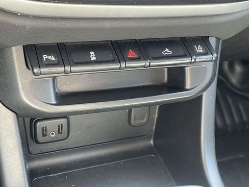 Used 2022 Chevrolet Colorado LT w/ Fleet Safety Package RWD image 20