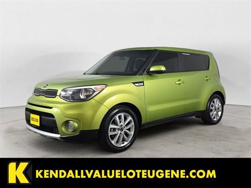 Used 2018 Kia Soul + image 1