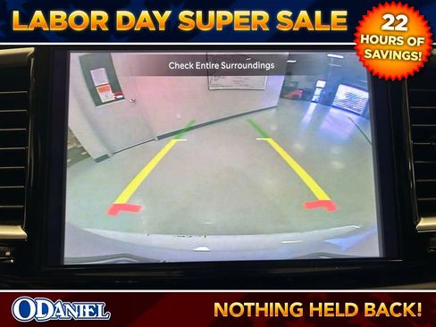 Used 2024 Chrysler Pacifica Touring-L FWD image 15