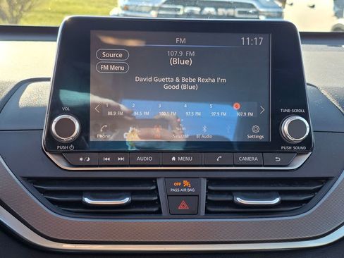 Used 2024 Nissan Altima 2.5 SR image 21