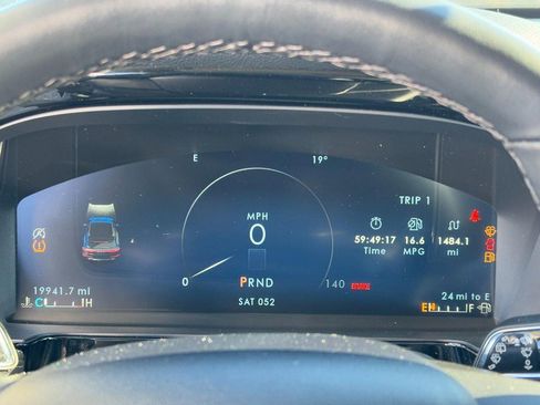 Used 2023 Lincoln Corsair Reserve w/ Jet Appearance Package image 24