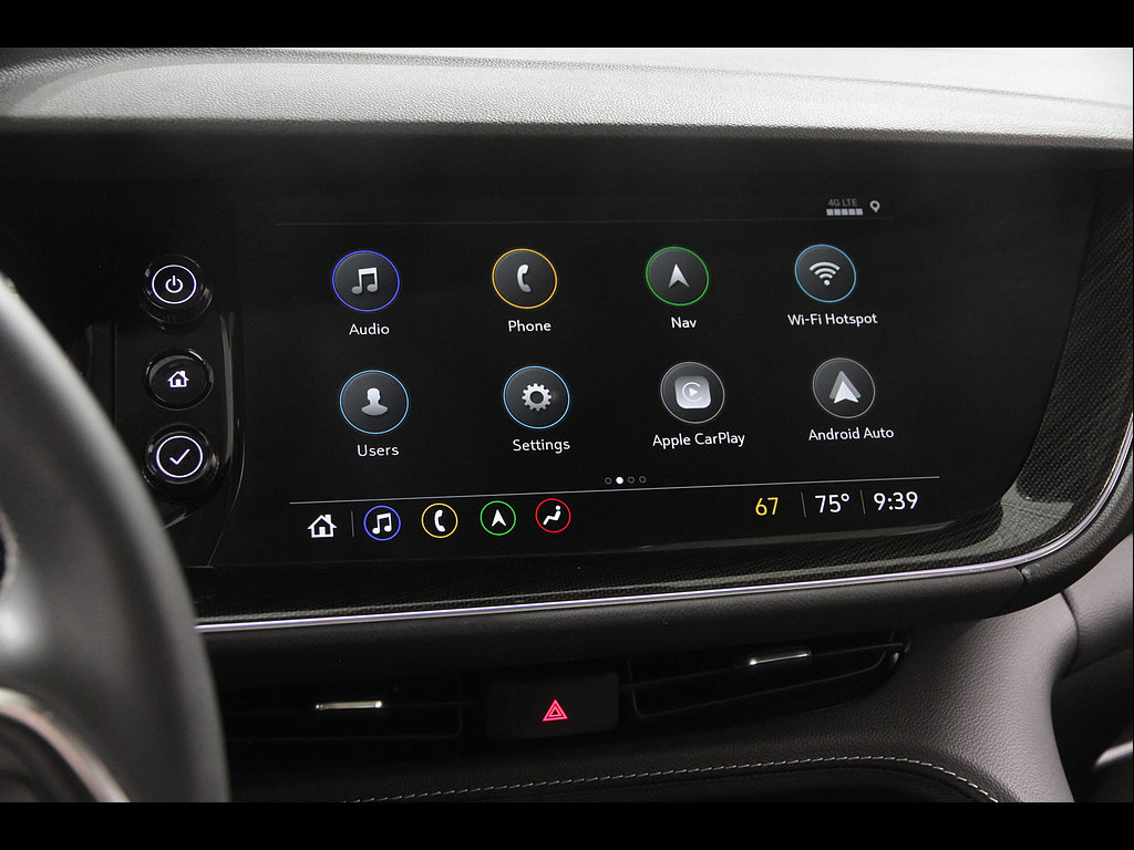 Used 2022 Buick Envision Essence w/ Technology Package I FWD image 10